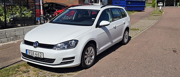 Volkswagen Golf VII 2 of 11