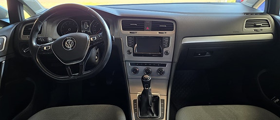Volkswagen Golf VII 8 of 11