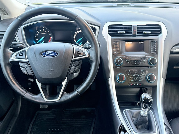Ford Mondeo 5 of 9
