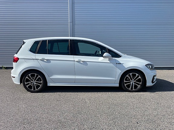 Volkswagen Golf Sportsvan 4 of 20