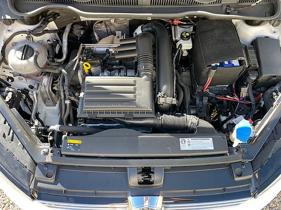 Volkswagen Golf Sportsvan 9 of 20