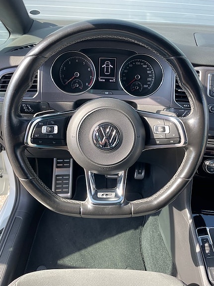 Volkswagen Golf Sportsvan 13 of 20