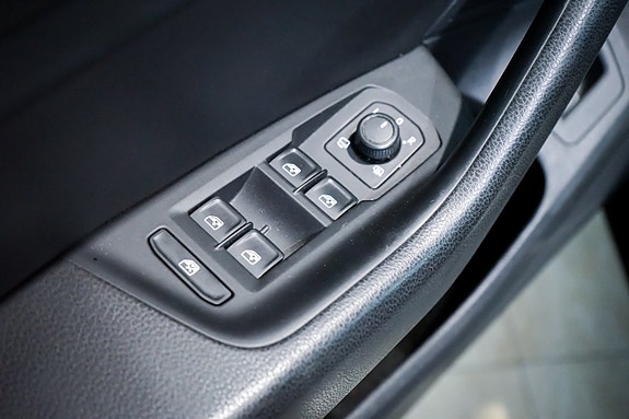 Volkswagen Arteon 27 of 30