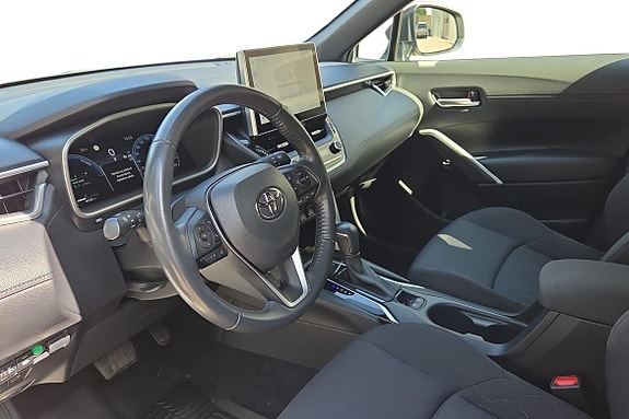 Toyota Corolla Cross 11 of 20