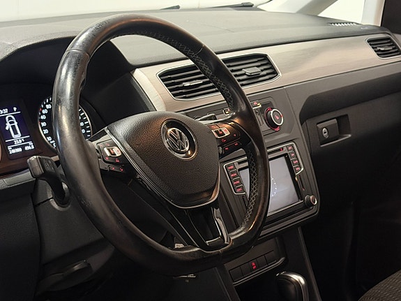 Volkswagen Caddy Maxi 21 of 30