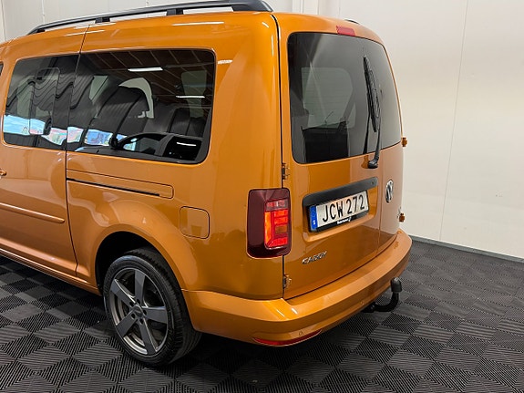 Volkswagen Caddy Maxi 10 of 30