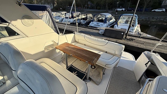 Monterey 282 CR -04 / Volvo Penta 8,1L OSI -07 7 of 17