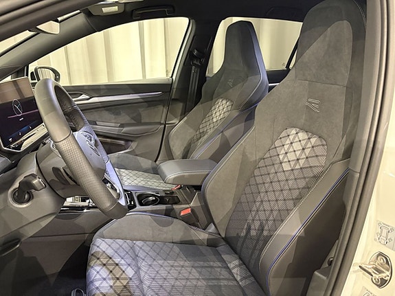Volkswagen Golf I 3 of 9