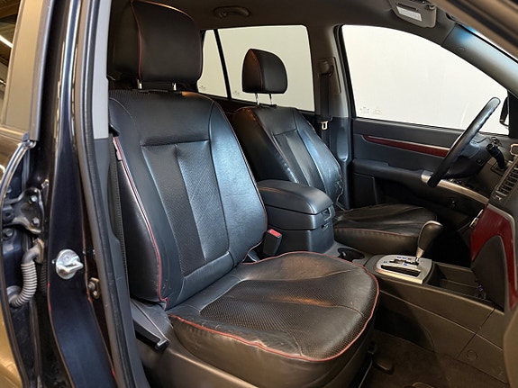 Hyundai Santa Fe 12 of 17