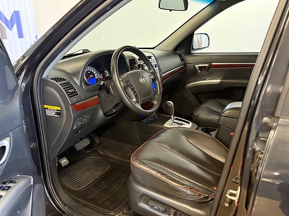 Hyundai Santa Fe 9 of 17