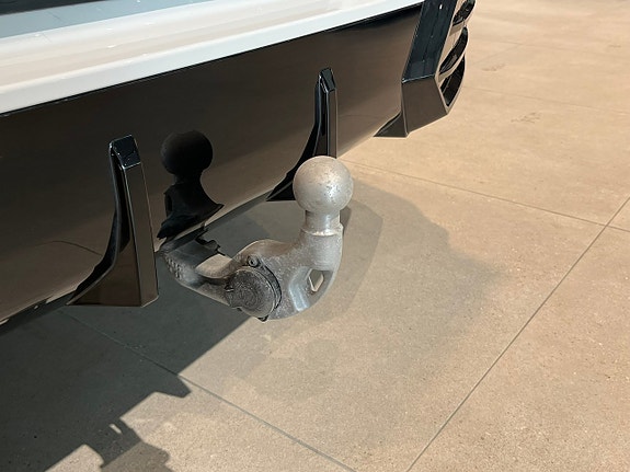 BMW iX2 15 of 15