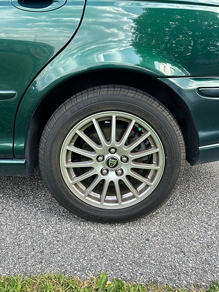 Jaguar X-TYPE 4 of 9