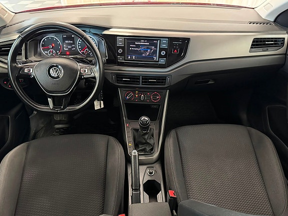 Volkswagen Polo 22 of 26