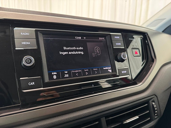 Volkswagen Polo 14 of 26