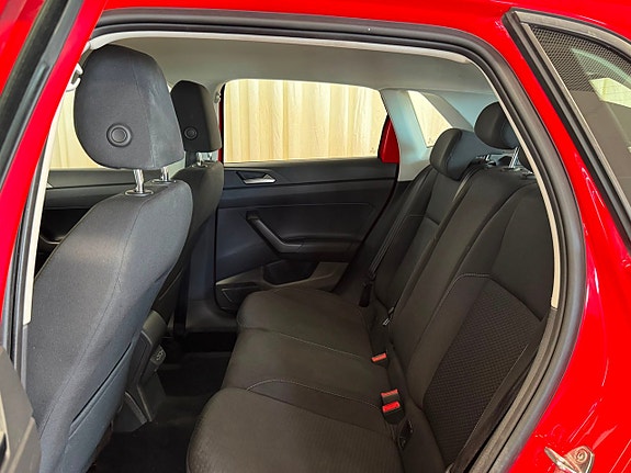 Volkswagen Polo 23 of 26