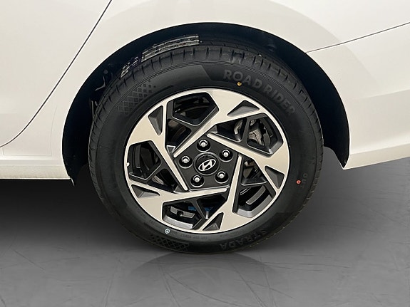 Hyundai i30 24 of 26