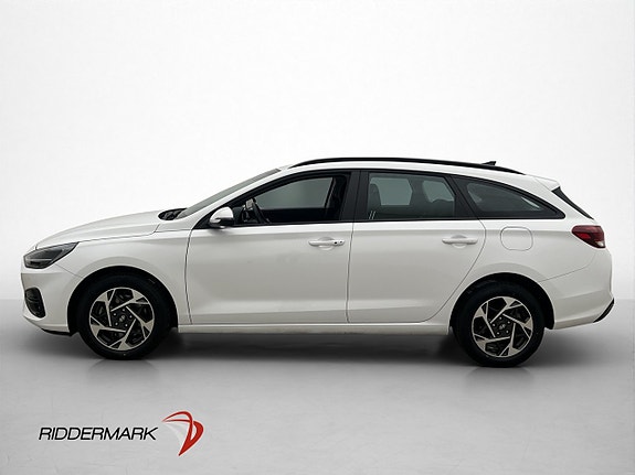 Hyundai i30 2 of 26
