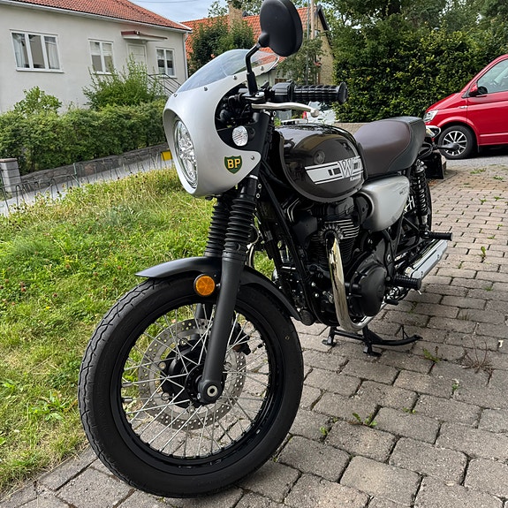 Kawasaki W800, caféracer i modern tappning! A2. 15 of 21