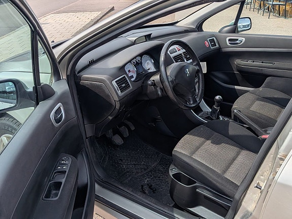 Peugeot 307 9 of 12