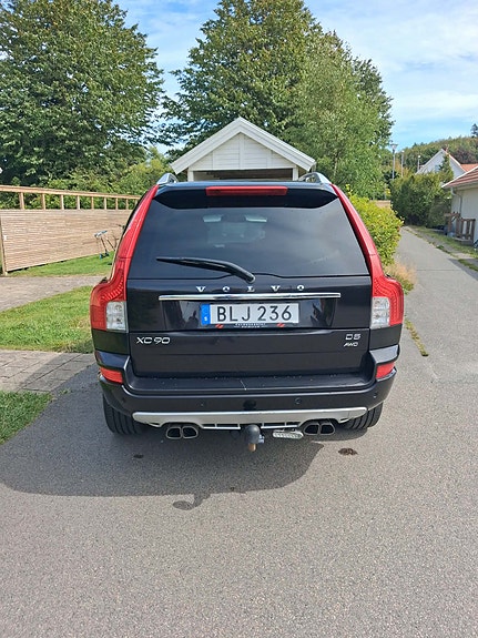 Volvo XC90 7 of 16