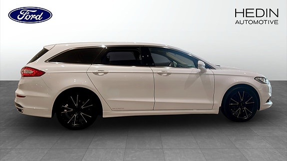 Ford Mondeo 6 of 9