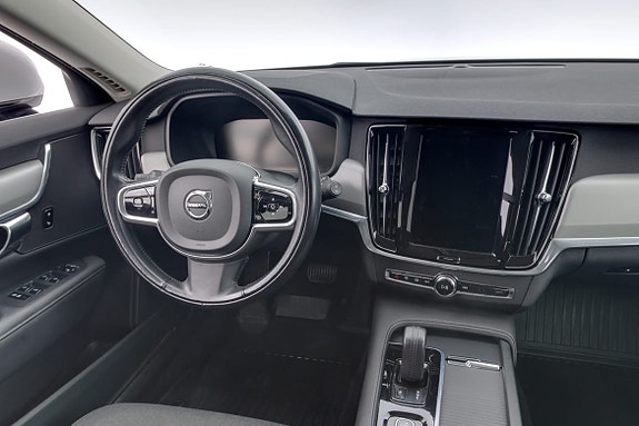 Volvo V90 8 of 18