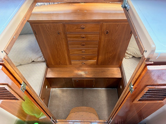 Silje 28, 1972 – Volvo Penta D2-55 5 of 15