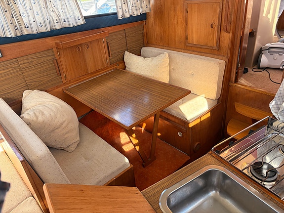 Silje 28, 1972 – Volvo Penta D2-55 9 of 15