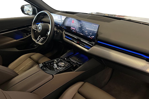 BMW 530e 16 of 23