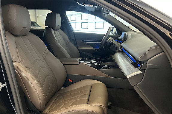 BMW 530e 17 of 23