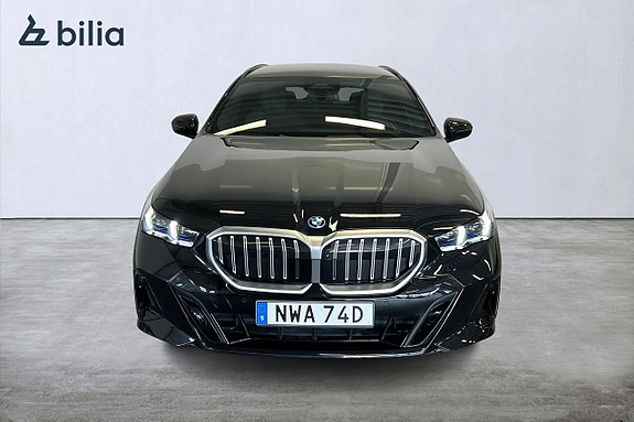 BMW 530e 2 of 23