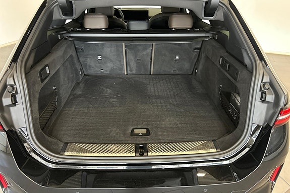 BMW 530e 21 of 23