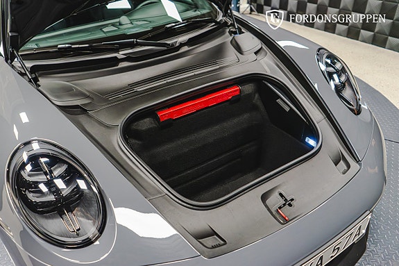 Porsche 911 14 of 27