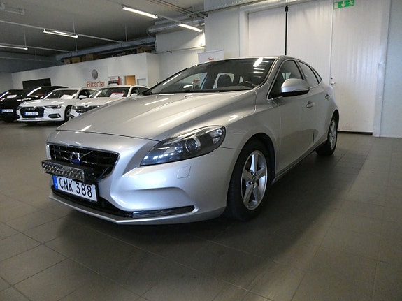 Volvo V40 9 of 22