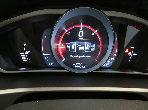 Volvo V40 20 of 22