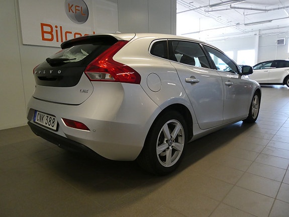 Volvo V40 6 of 22