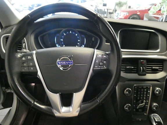 Volvo V40 15 of 22