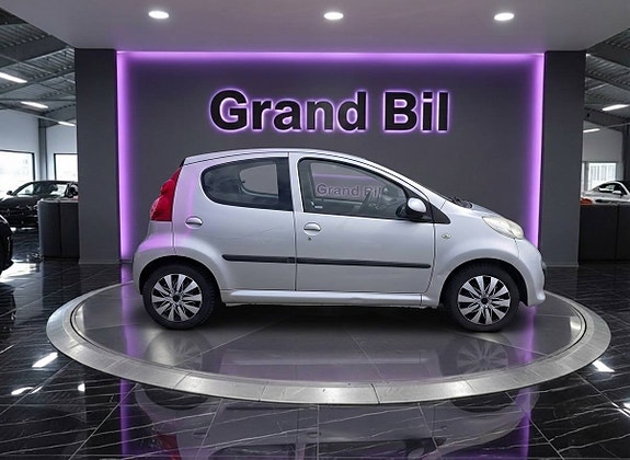Peugeot 107 3 of 12
