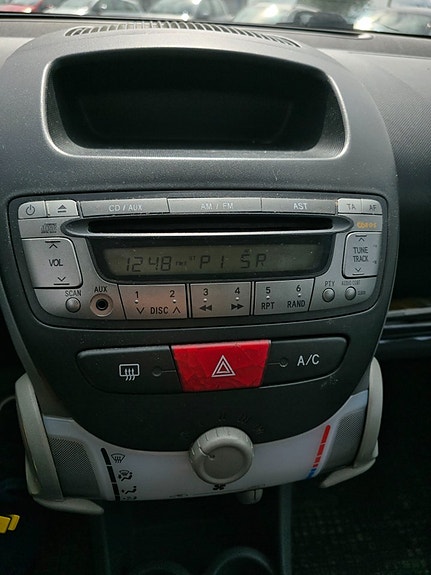 Peugeot 107 9 of 12