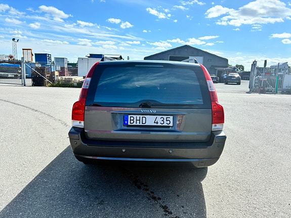 Volvo V70 6 of 13