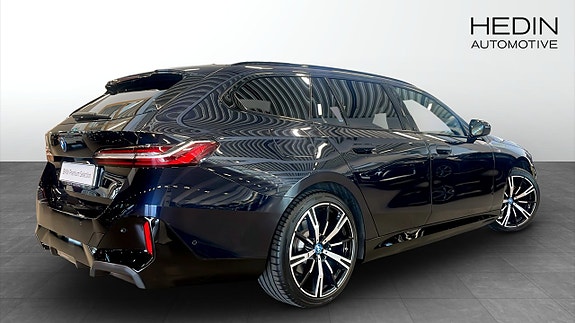 BMW 530e 2 of 10