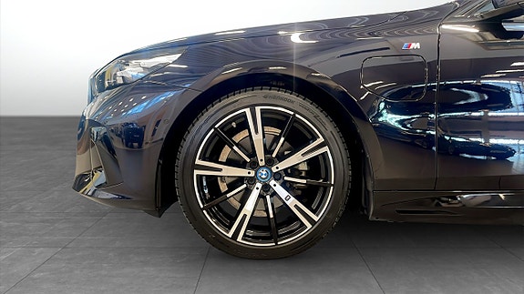 BMW 530e 9 of 10