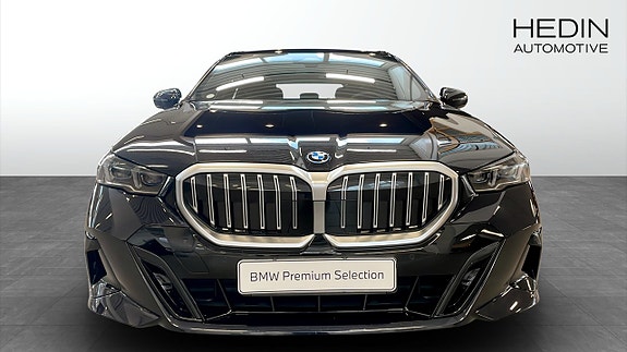 BMW 530e 8 of 11