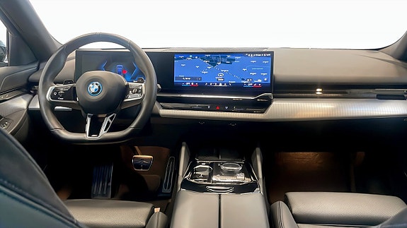 BMW 530e 4 of 10