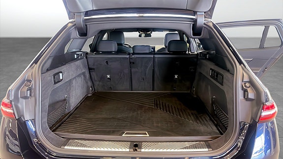 BMW 530e 10 of 10