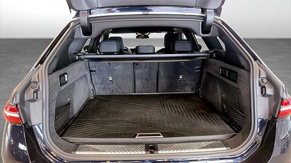 BMW 530e 10 of 11