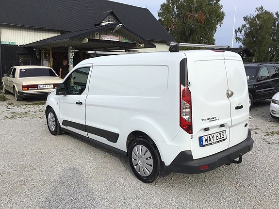 Ford Transit Connect 20 of 28