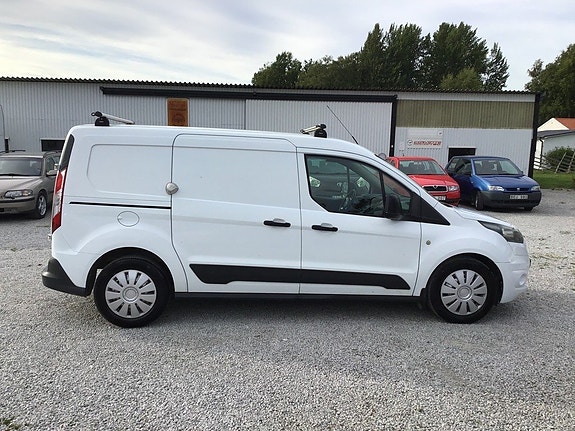 Ford Transit Connect 3 of 28