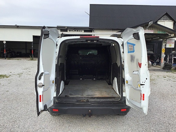 Ford Transit Connect 7 of 28