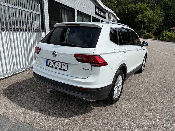 Volkswagen Tiguan Allspace 3 of 29